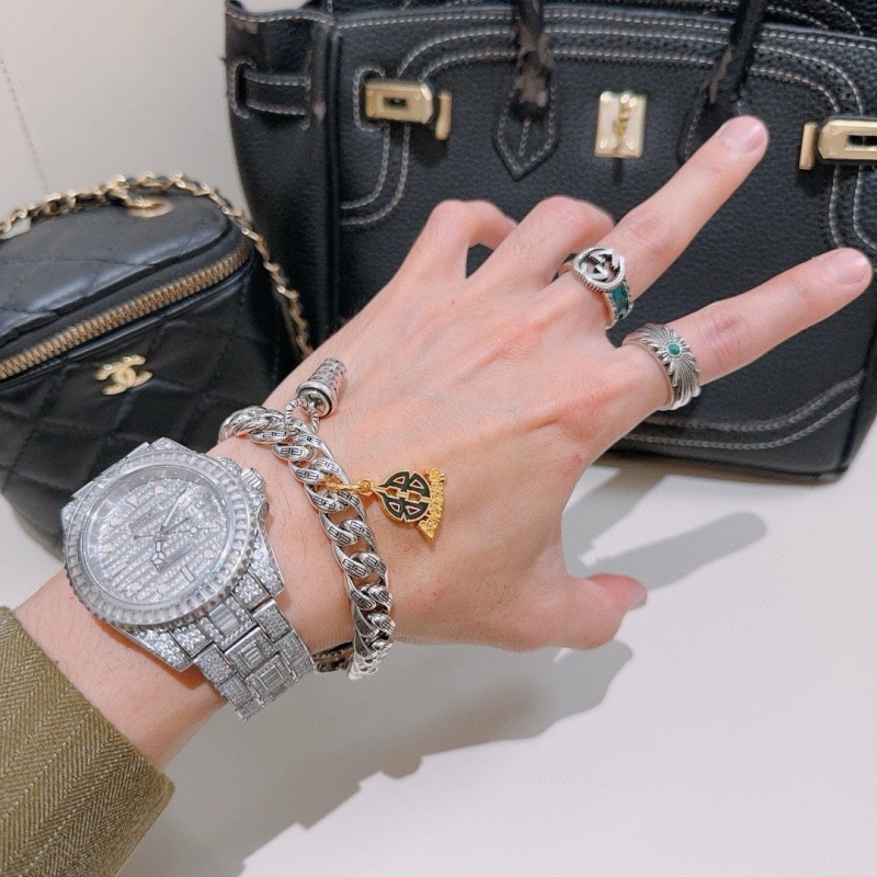 Ba1en*iaga bracelets